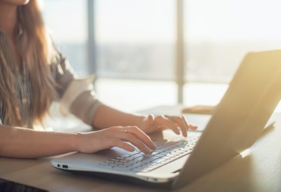 come contattare azienda come blogger